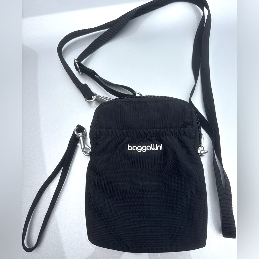 Baggallini Black Crossbody Bag